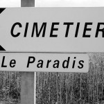 panneaux cimetière et paradis