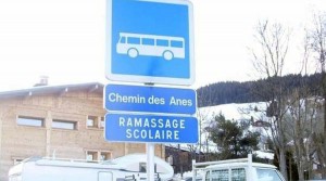 Ramassage scolaire et chemin des anes