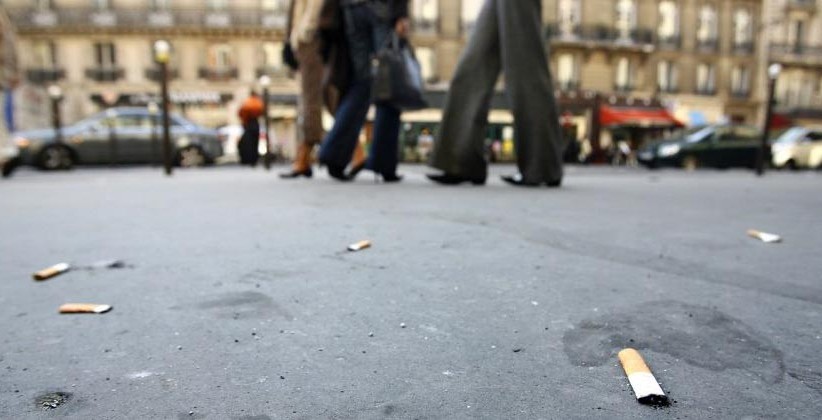 Jets de mégots dans la rue : plus de 700 PV dressés à Paris