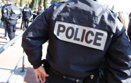 VIDEO. Lyon: Elle laisse seul son enfant de 3 ans qui finit suspendu au balcon, son oncle court le sauver